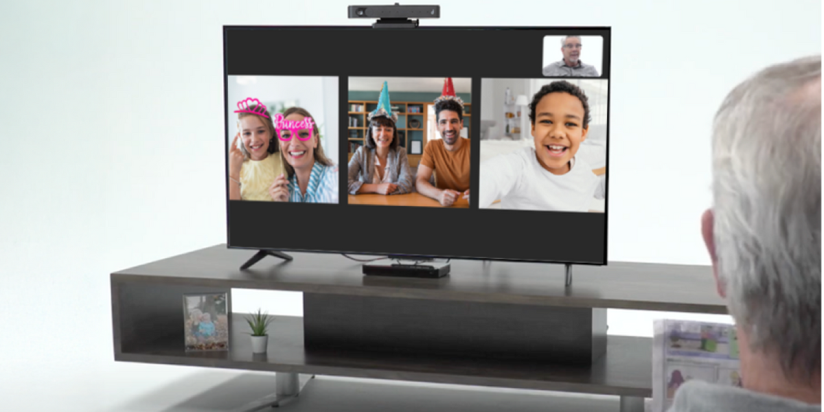 Familiy Group Video Call on TV
