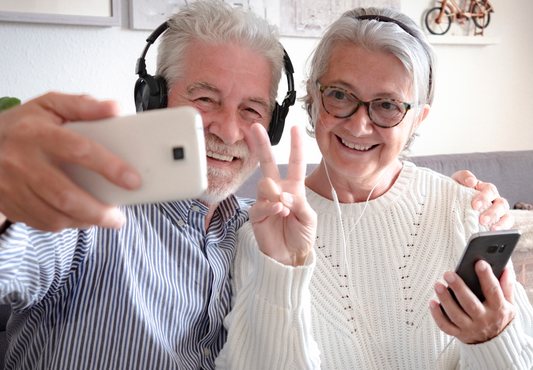 Best Smartphones for Seniors in 2025