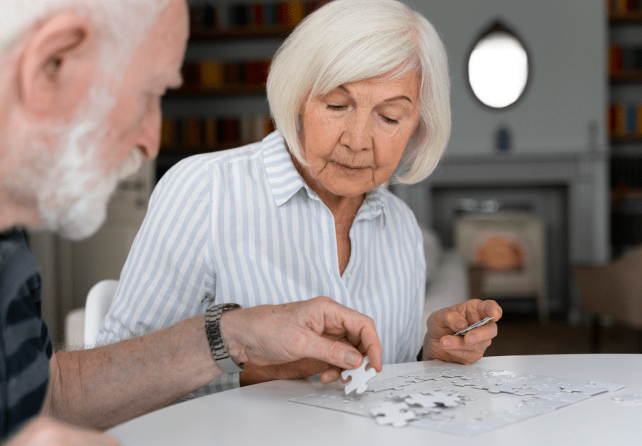 Simple Entertainment & Fun Activities for Seniors with Dementia